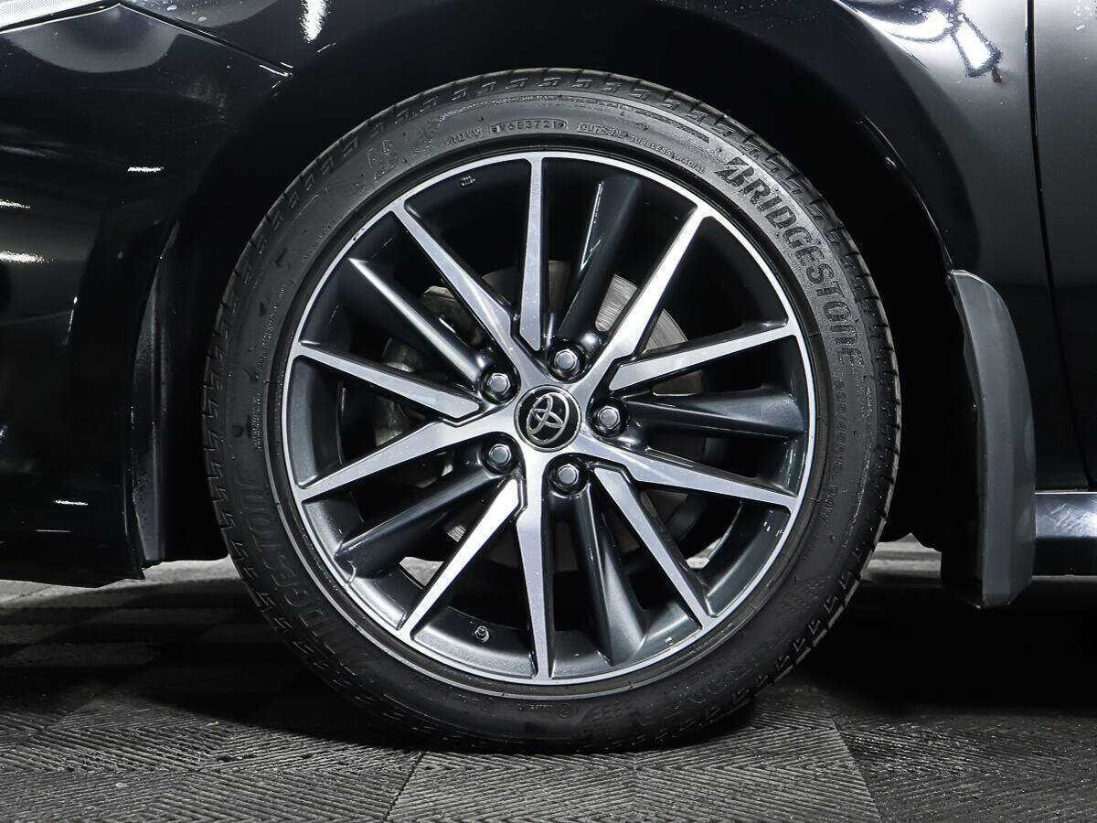 Купить Toyota Camry с пробегом. Фото: #18