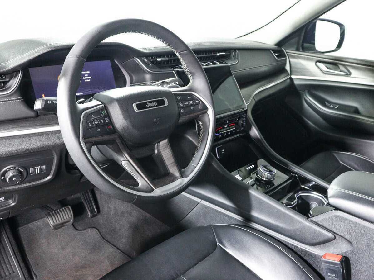 Купить Jeep Grand Cherokee с пробегом. Фото: #13