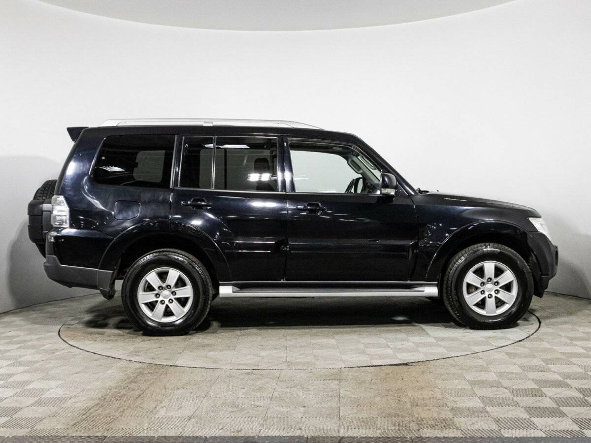 Купить Mitsubishi Pajero с пробегом. Фото: #3