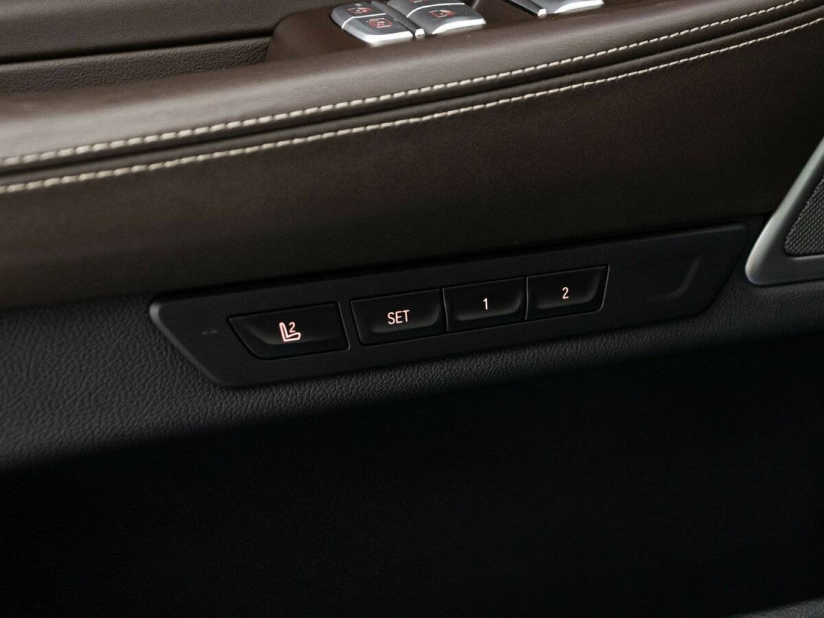 Купить BMW 7 серии с пробегом. Фото: #21