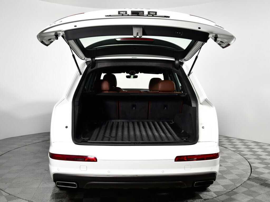 Купить Audi Q7 с пробегом. Фото: #17