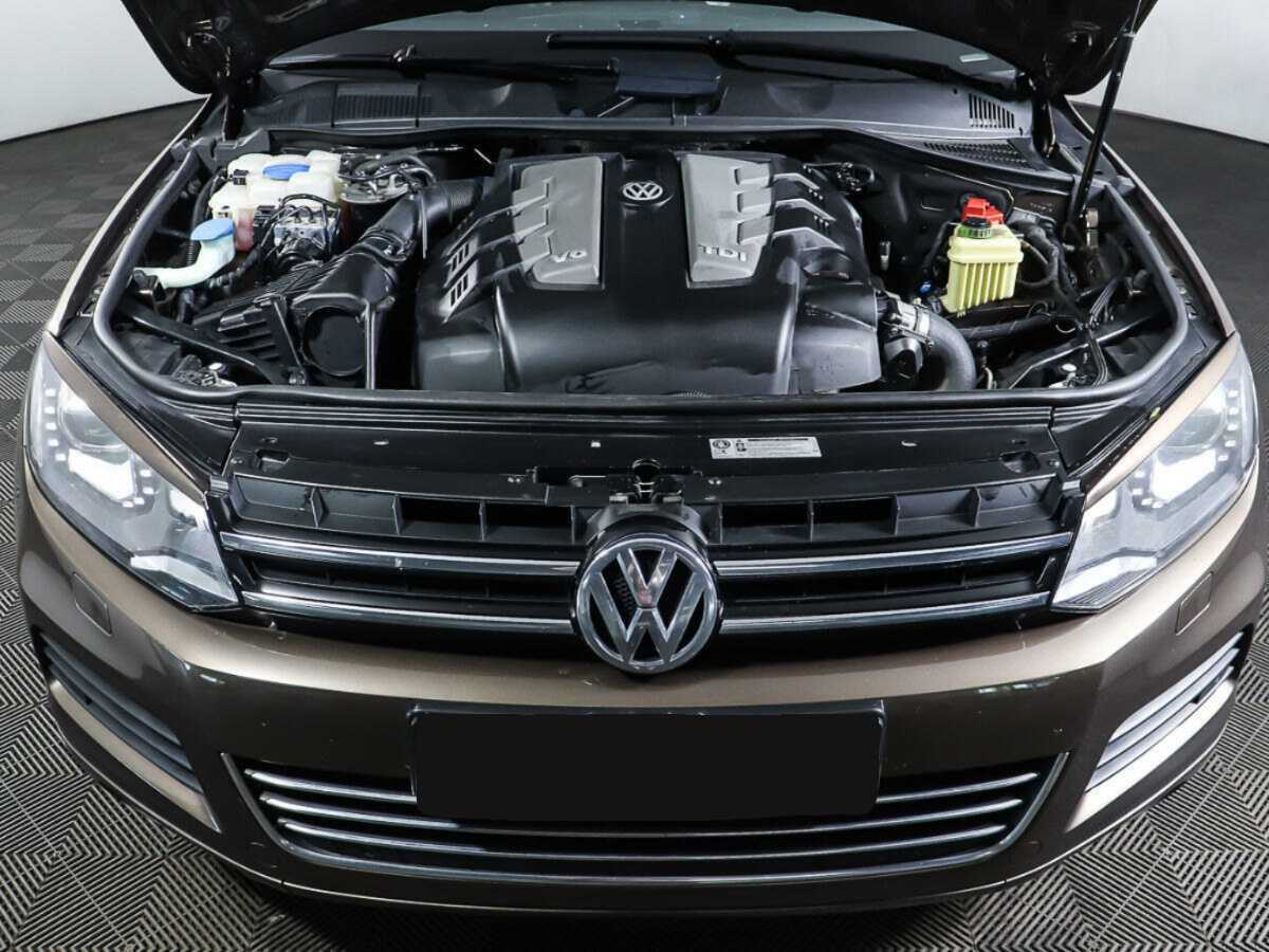 Купить Volkswagen Touareg с пробегом. Фото: #8