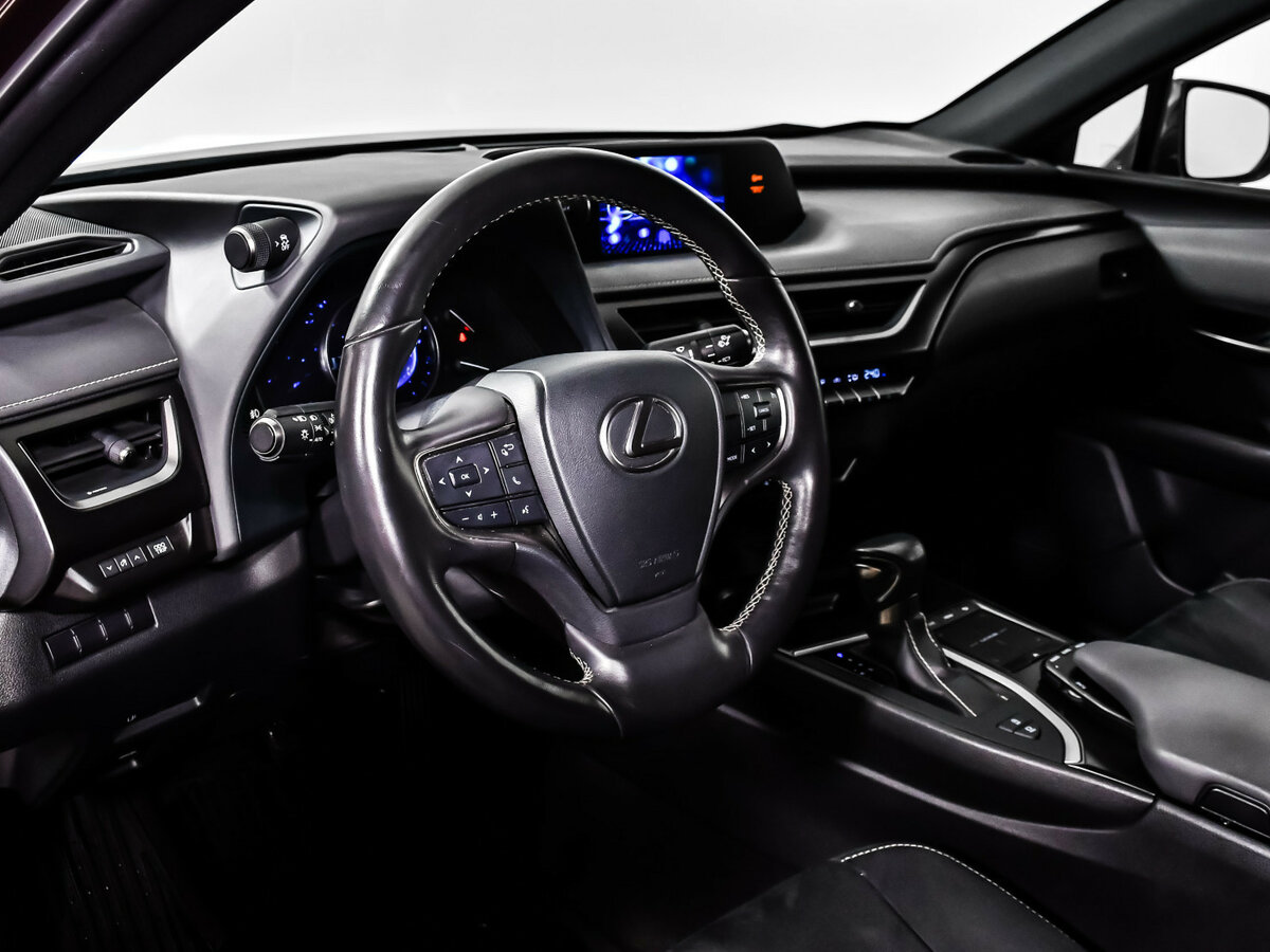 Купить Lexus UX с пробегом. Фото: #10