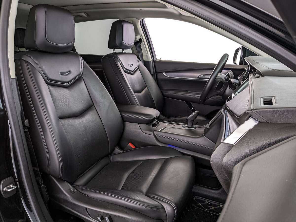 Купить Cadillac XT5 с пробегом. Фото: #18