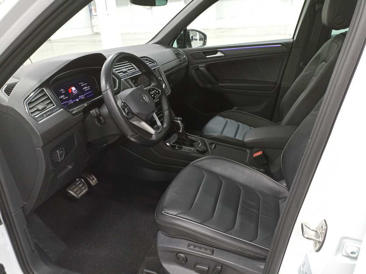 Купить Volkswagen Tiguan с пробегом. Фото: #15