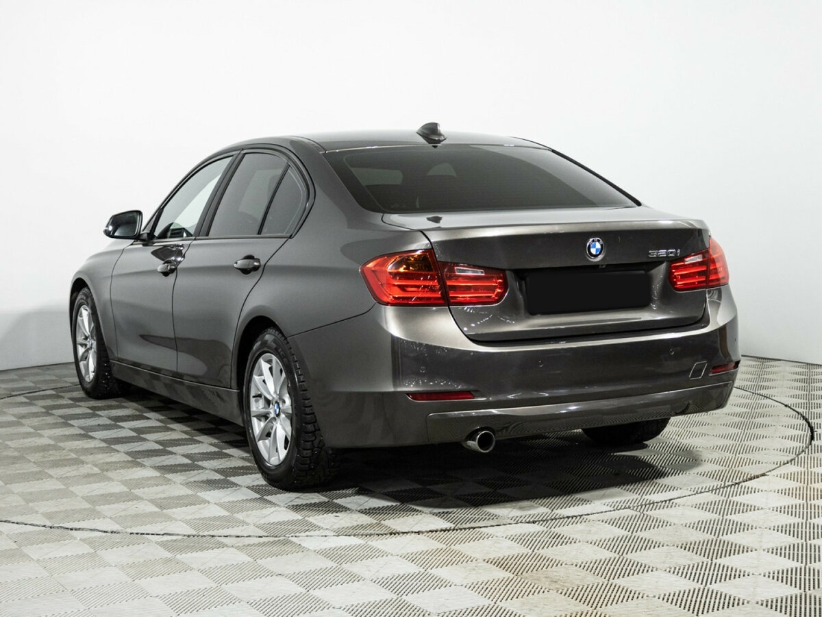 Купить BMW 3 серии с пробегом. Фото: #6