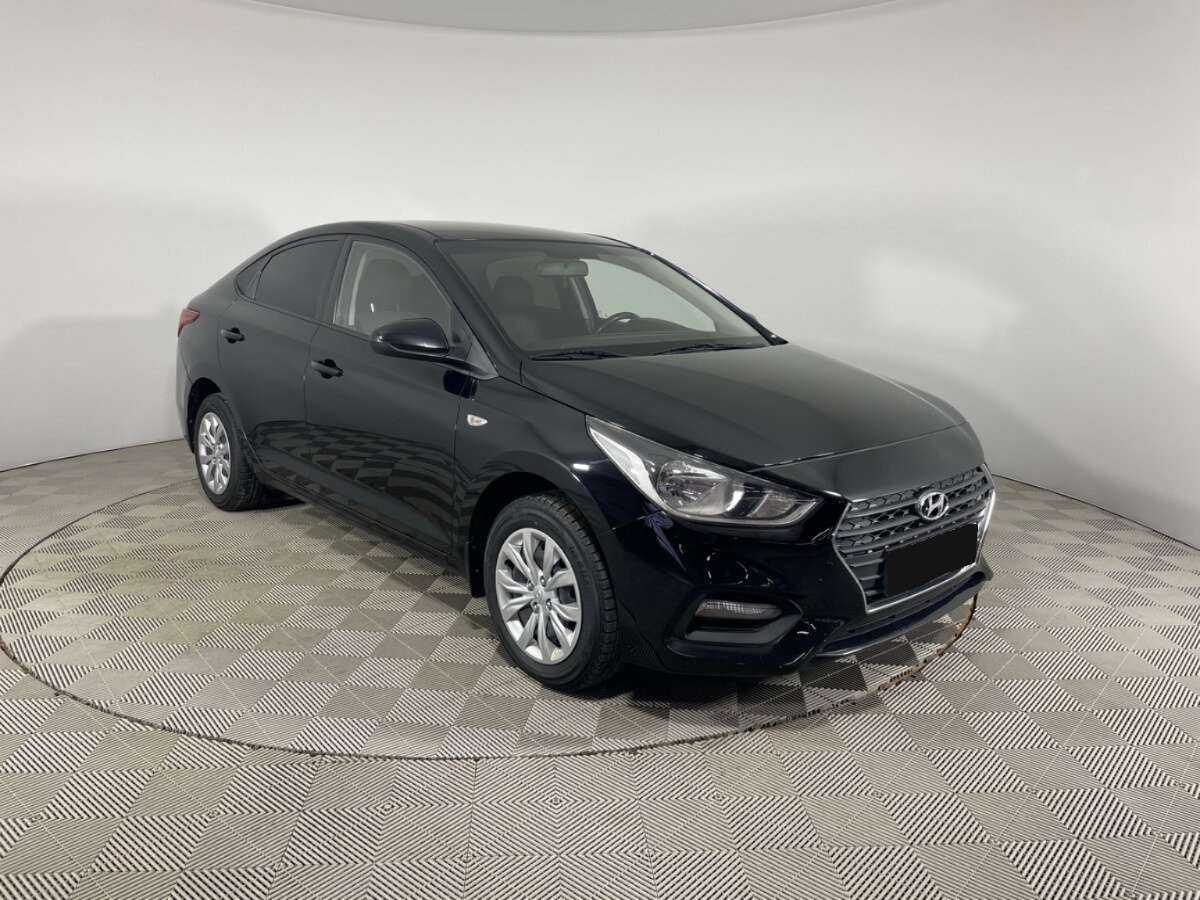 Купить Hyundai Solaris с пробегом. Фото: #2