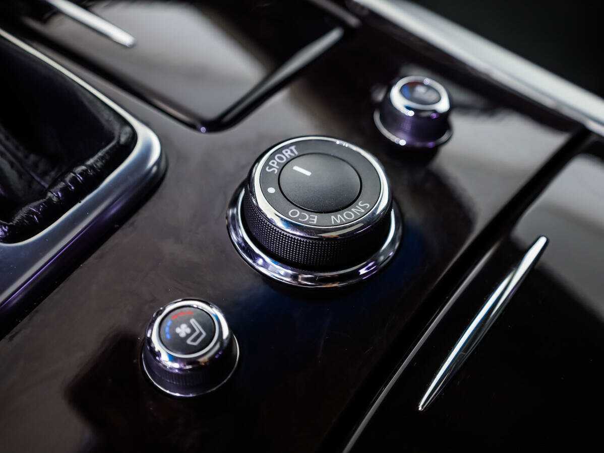 Купить Infiniti M с пробегом. Фото: #15