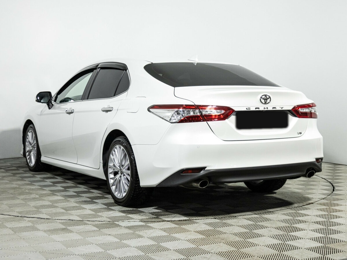 Купить Toyota Camry с пробегом. Фото: #5