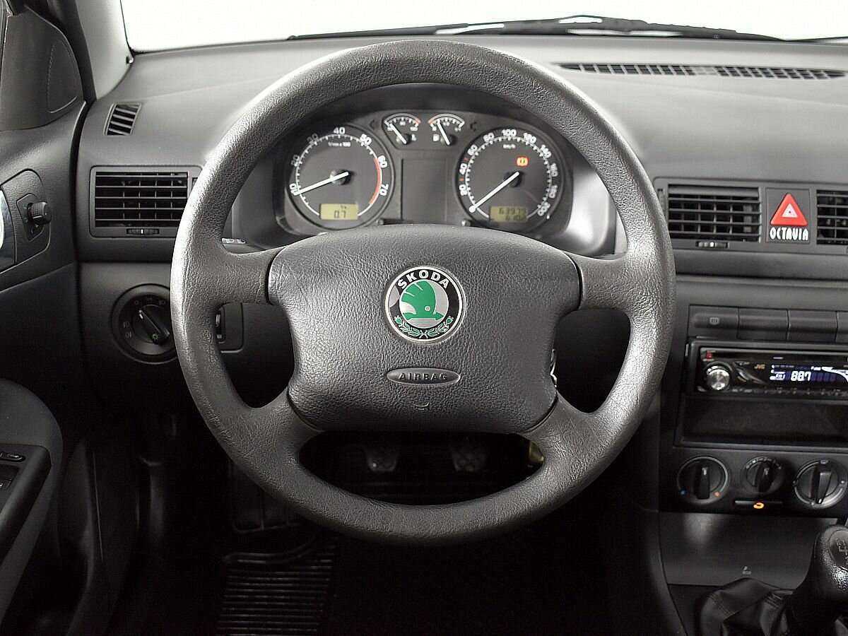 Купить Skoda Octavia с пробегом. Фото: #10