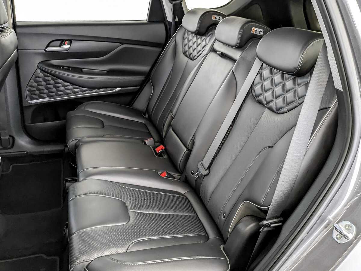 Купить Hyundai Santa Fe с пробегом. Фото: #11