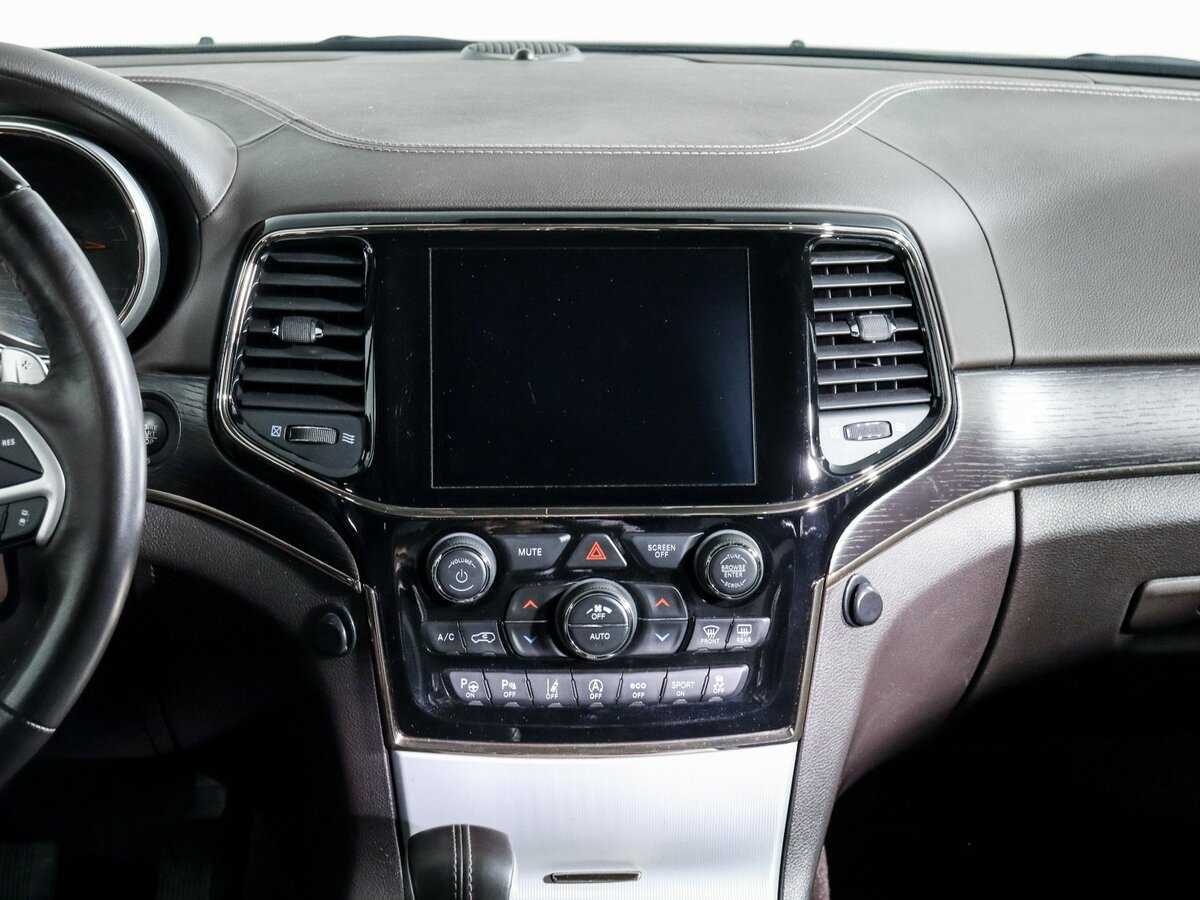 Купить Jeep Grand Cherokee с пробегом. Фото: #9