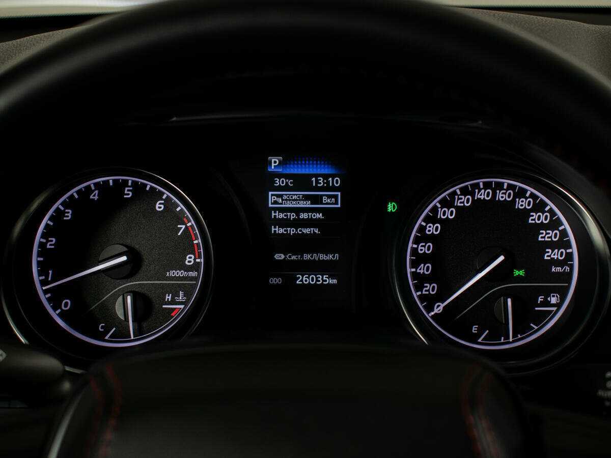 Купить Toyota Camry с пробегом. Фото: #11