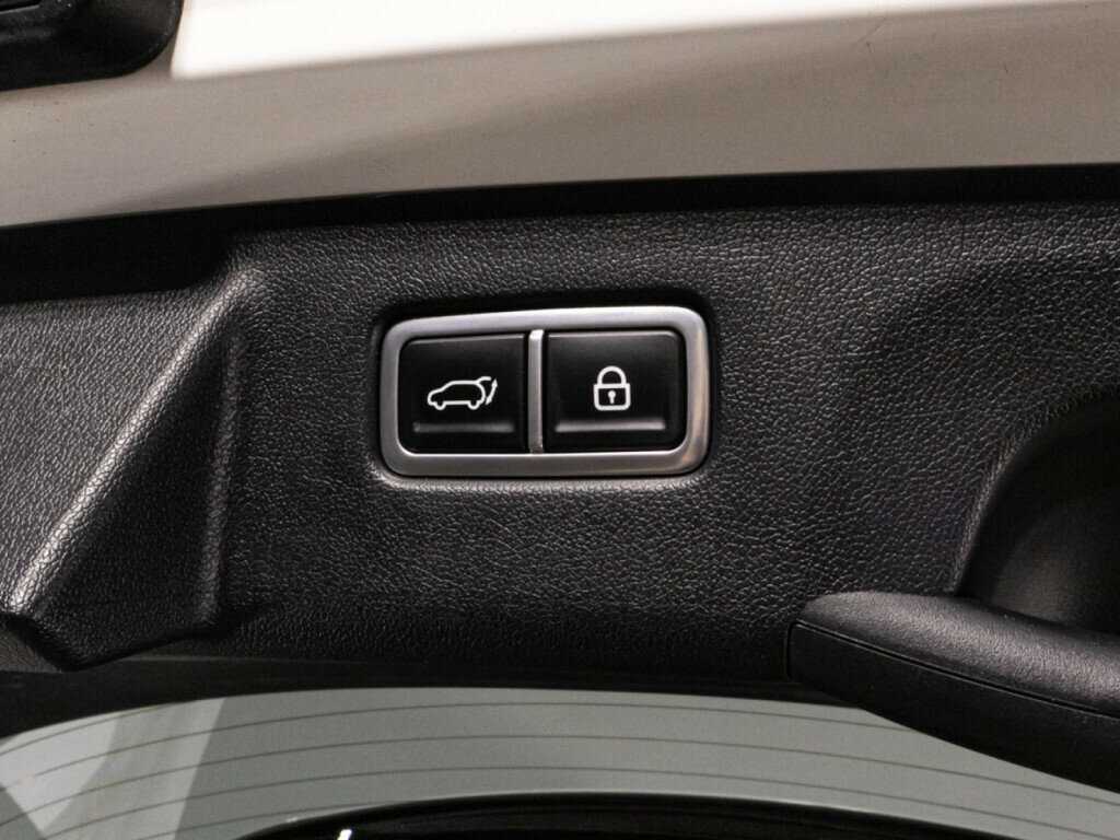 Купить Kia Sorento с пробегом. Фото: #14