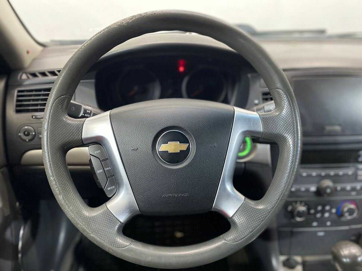 Купить Chevrolet Epica с пробегом. Фото: #9