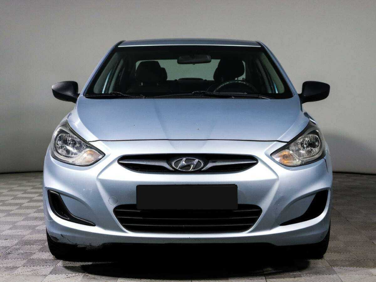 Купить Hyundai Solaris с пробегом. Фото: #1