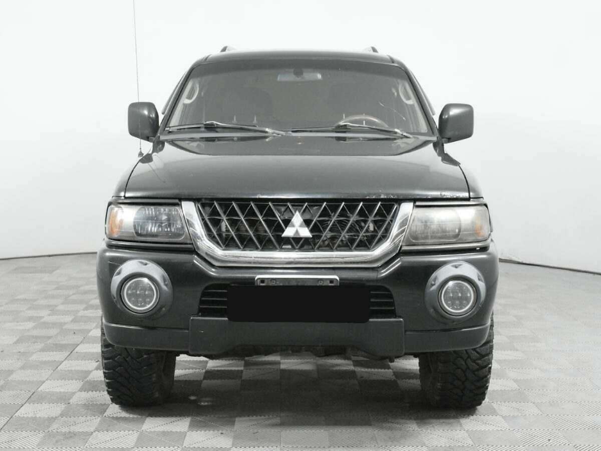 Купить Mitsubishi Montero Sport с пробегом. Фото: #1