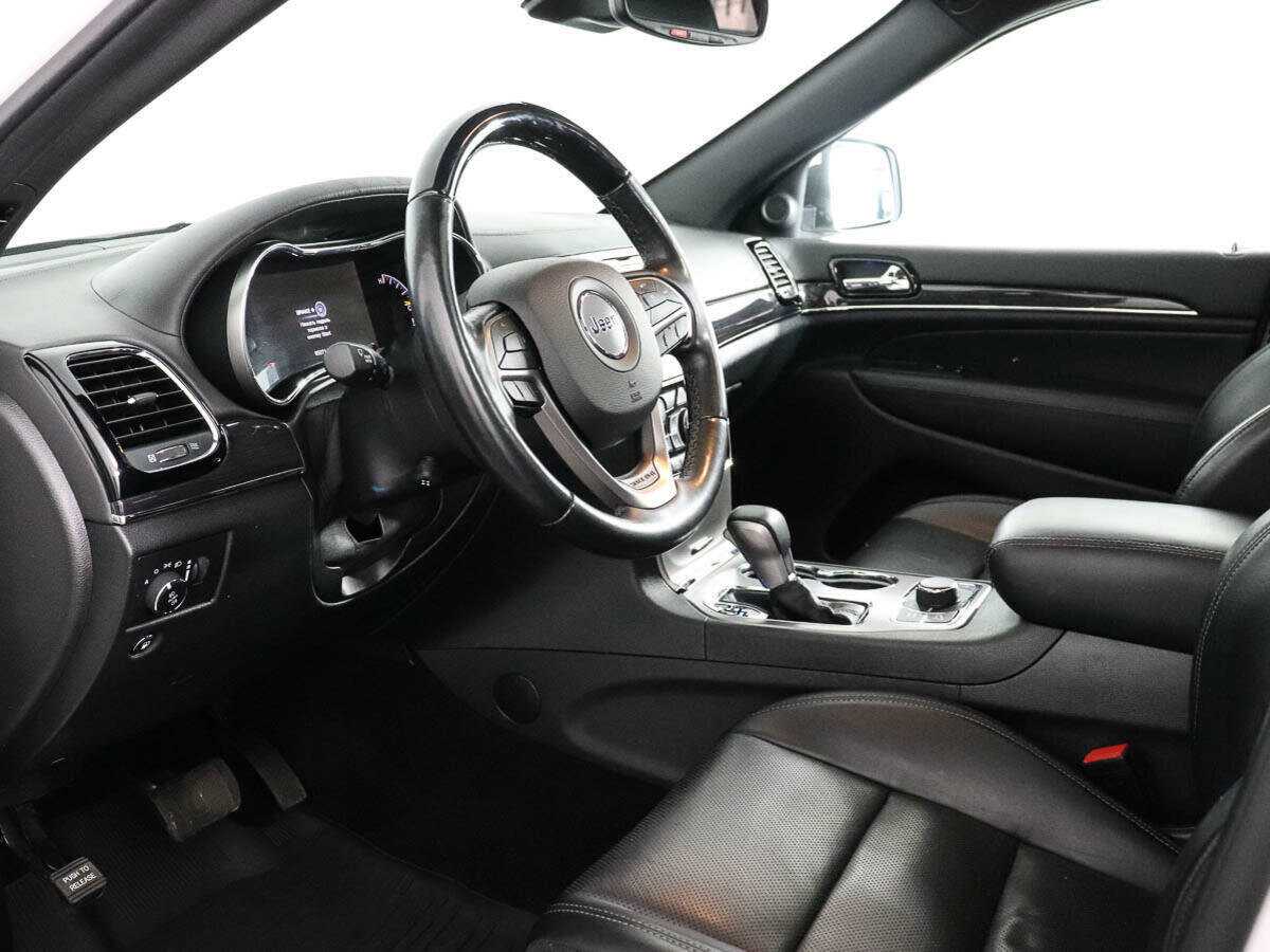 Купить Jeep Grand Cherokee с пробегом. Фото: #7