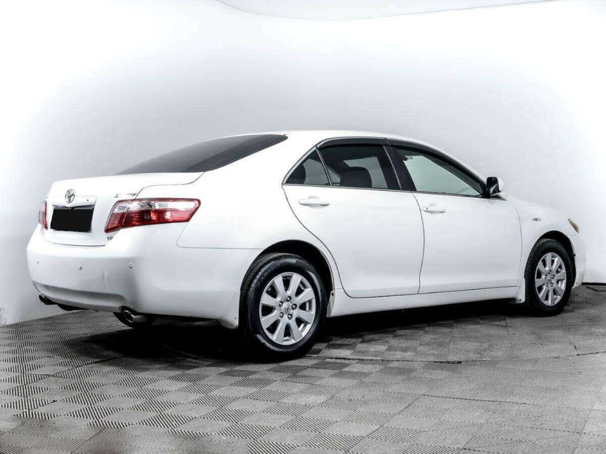 Купить Toyota Camry с пробегом. Фото: #3