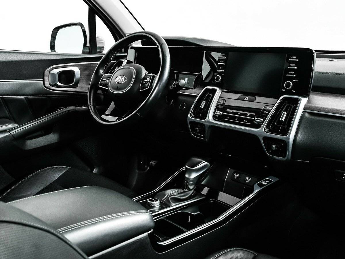 Купить Kia Sorento с пробегом. Фото: #8
