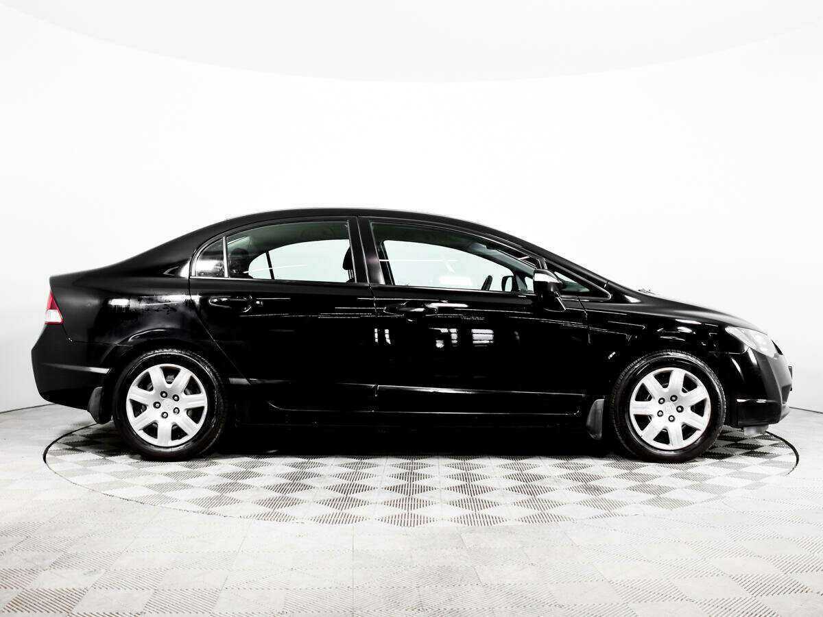 Купить Honda Civic с пробегом. Фото: #3