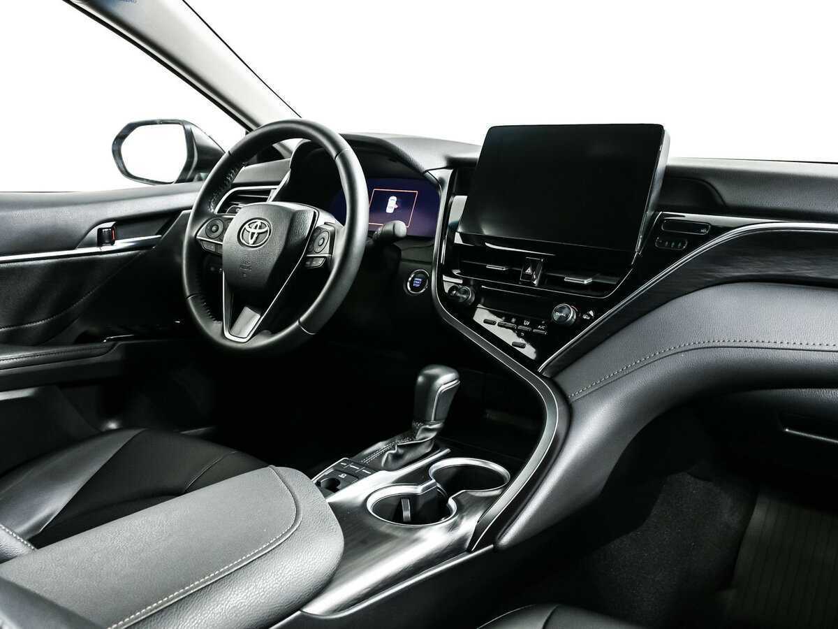 Купить Toyota Camry с пробегом. Фото: #8