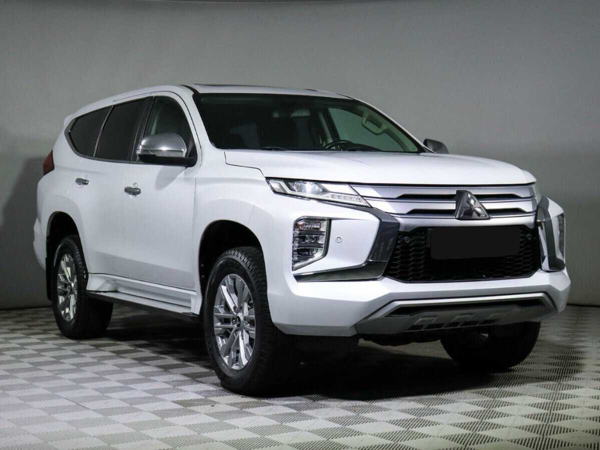 Купить Mitsubishi Pajero Sport с пробегом. Фото: #2