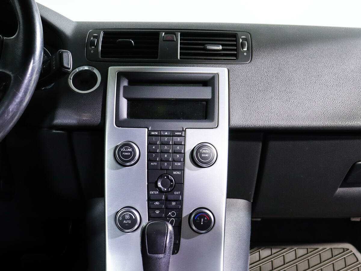 Купить Volvo S40 с пробегом. Фото: #12