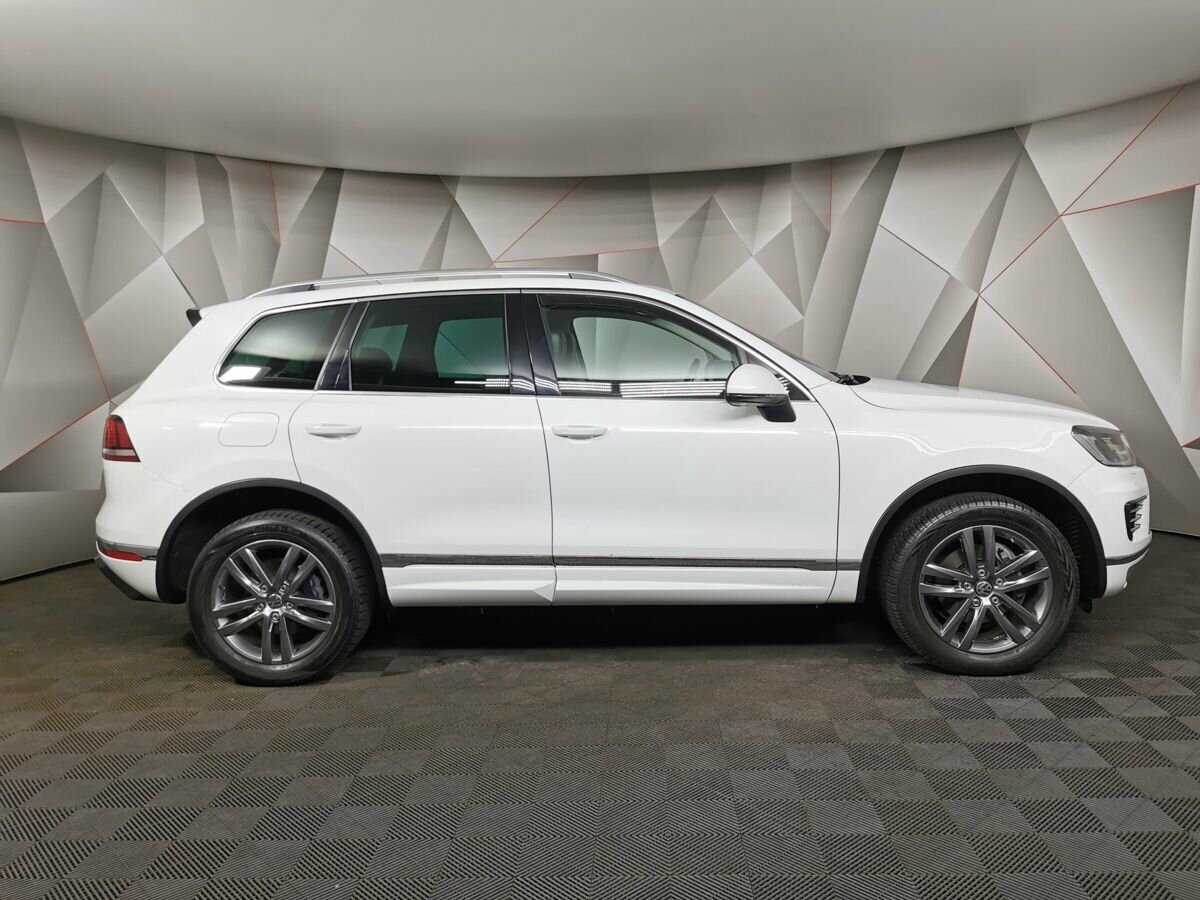 Купить Volkswagen Touareg с пробегом. Фото: #5