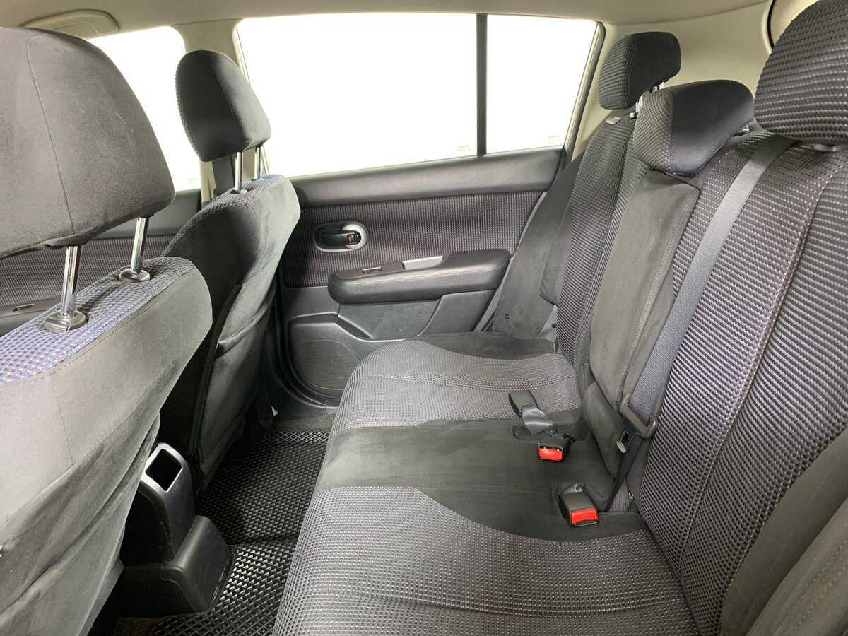 Купить Nissan Tiida с пробегом. Фото: #18