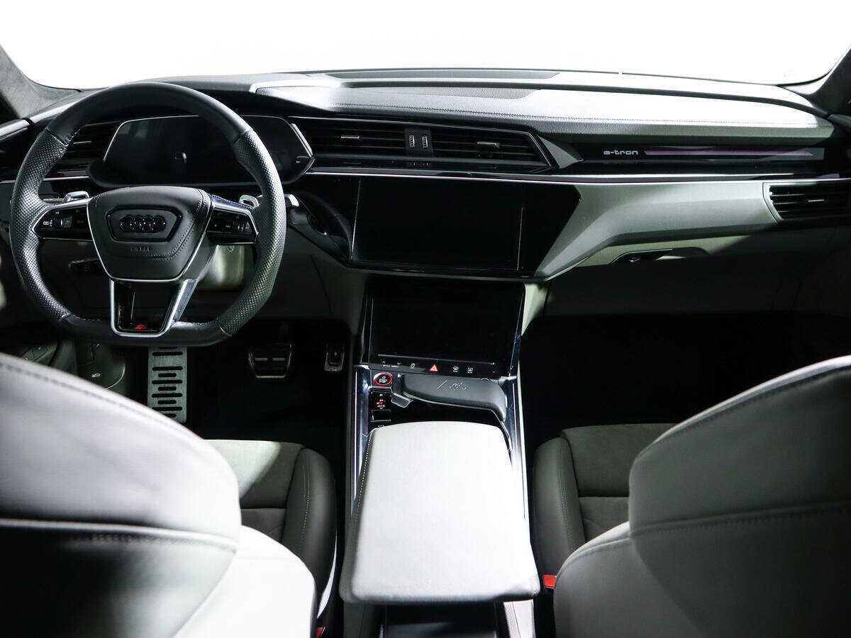 Купить Audi e-tron Sportback с пробегом. Фото: #9