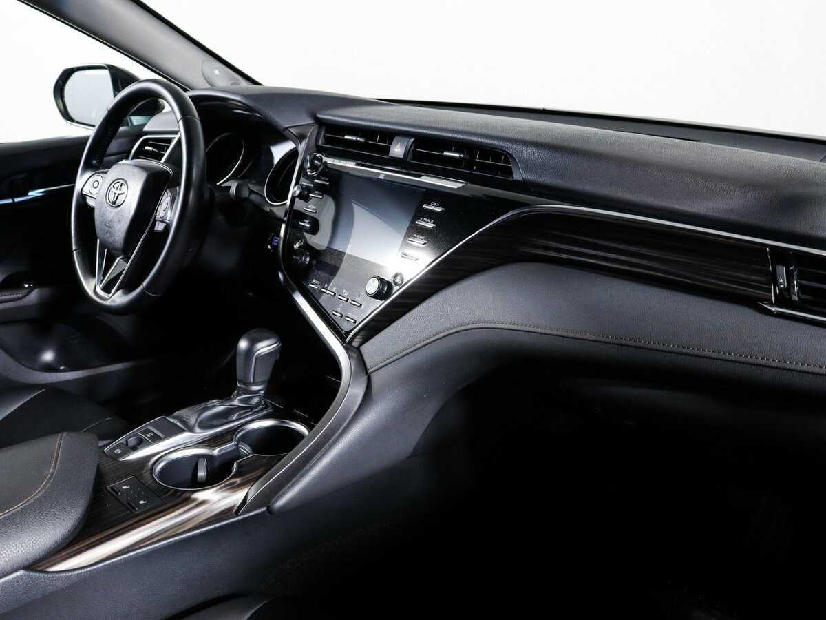 Купить Toyota Camry с пробегом. Фото: #5