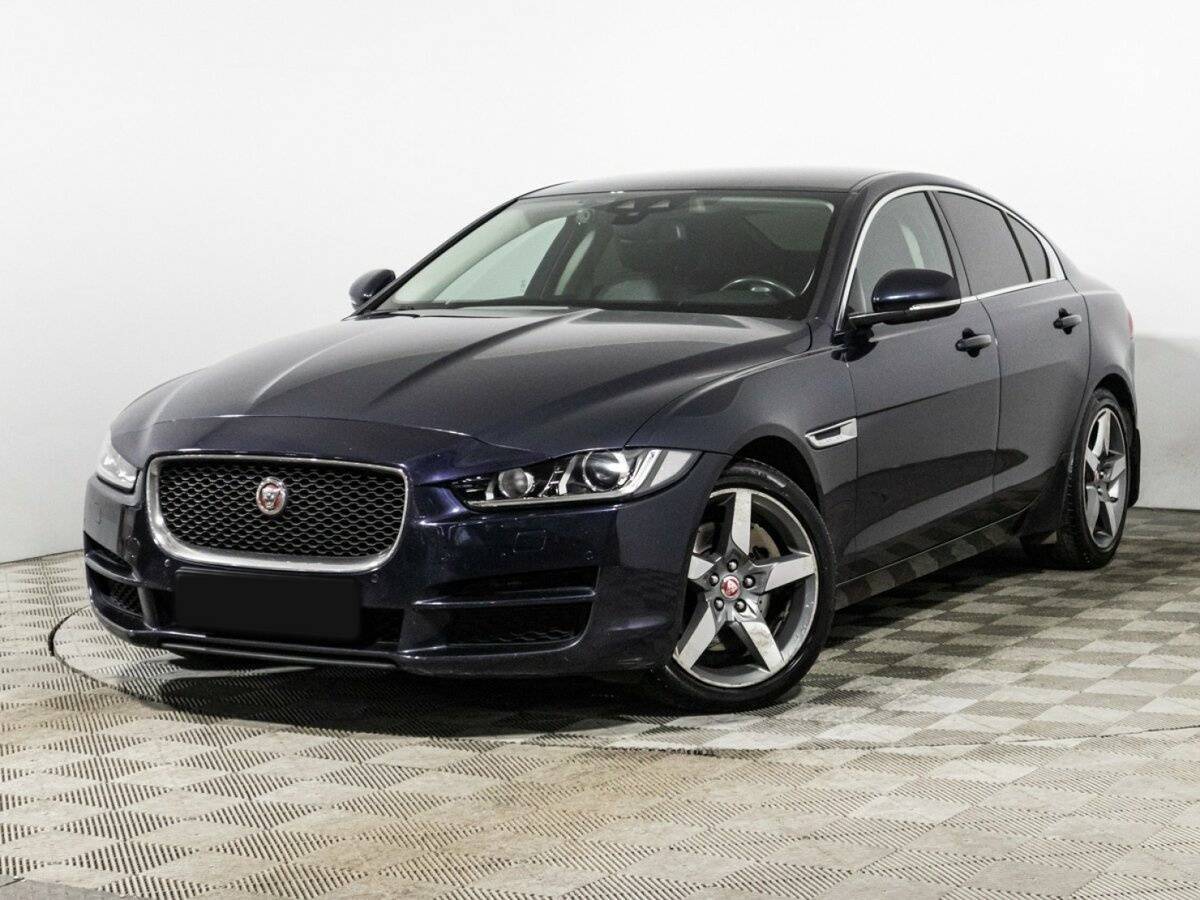 Купить Jaguar XE с пробегом. Фото: #0