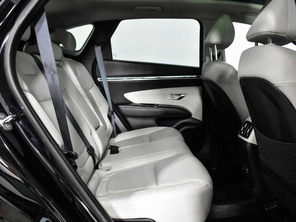 Купить Hyundai Tucson с пробегом. Фото: #9