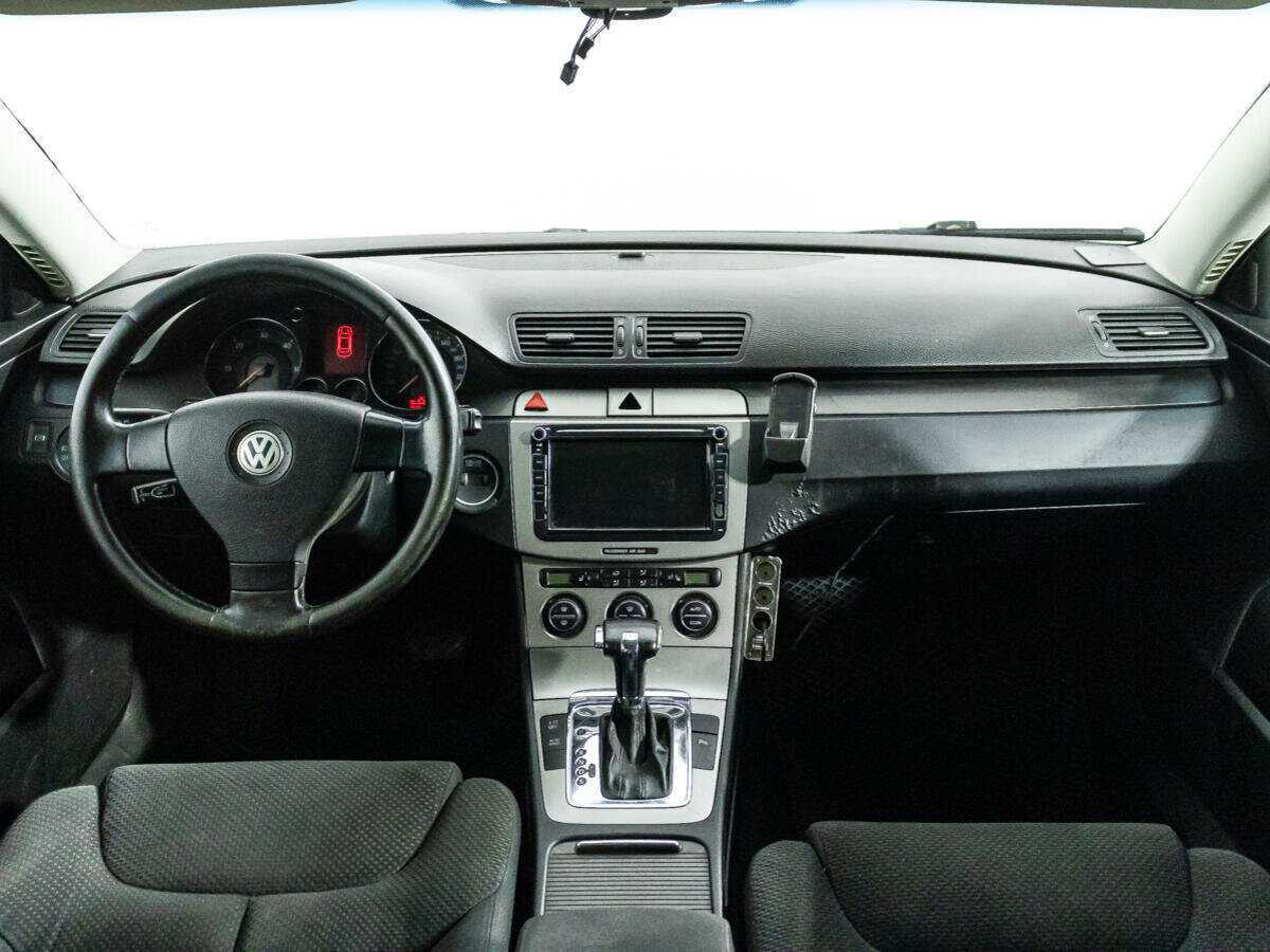 Купить Volkswagen Passat с пробегом. Фото: #12