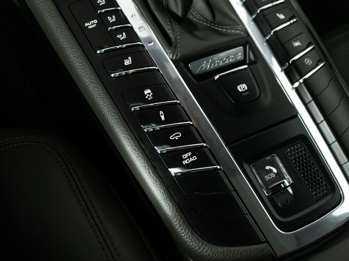 Купить Porsche Macan с пробегом. Фото: #17