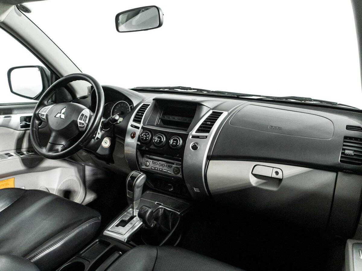 Купить Mitsubishi Pajero Sport с пробегом. Фото: #8
