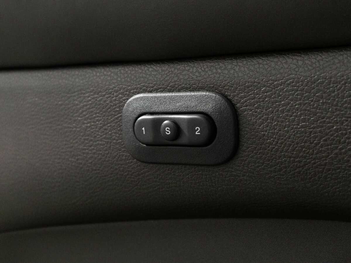 Купить Jeep Grand Cherokee с пробегом. Фото: #17