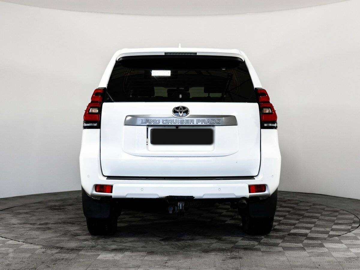 Купить Toyota Land Cruiser Prado с пробегом. Фото: #4