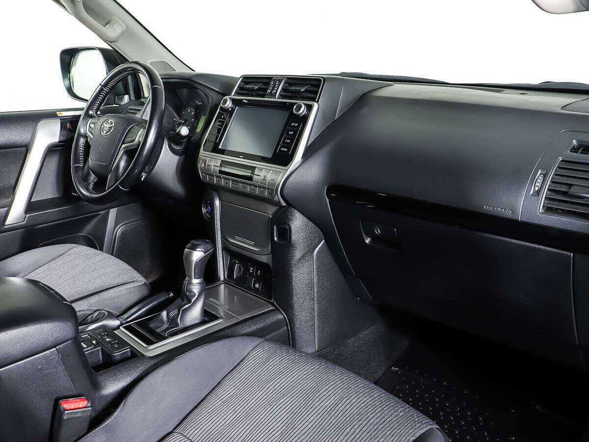 Купить Toyota Land Cruiser Prado с пробегом. Фото: #7
