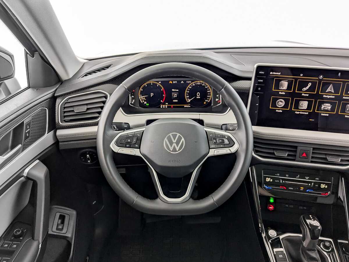 Купить Volkswagen Tayron с пробегом. Фото: #17