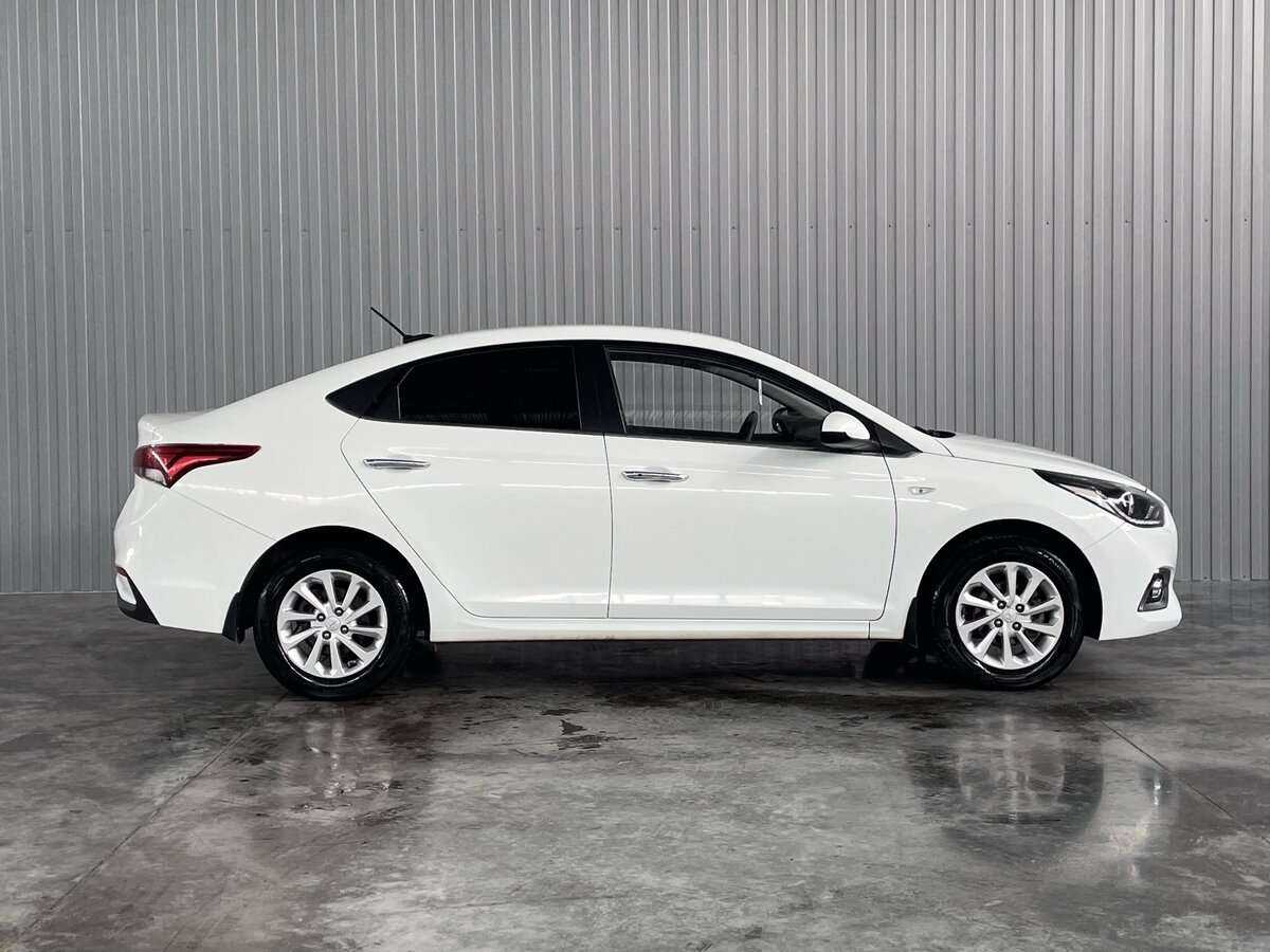 Купить Hyundai Solaris с пробегом. Фото: #3