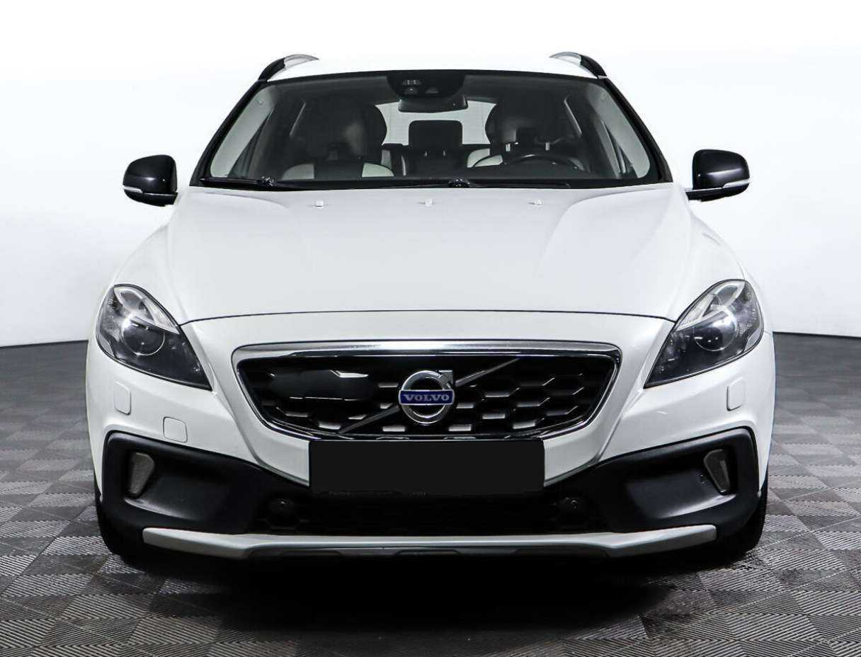 Купить Volvo V40 Cross Country с пробегом. Фото: #1