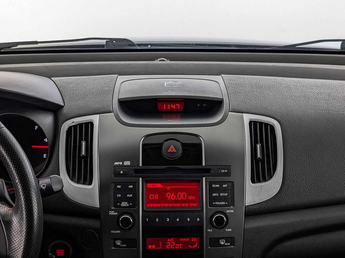 Купить Kia Cerato с пробегом. Фото: #14