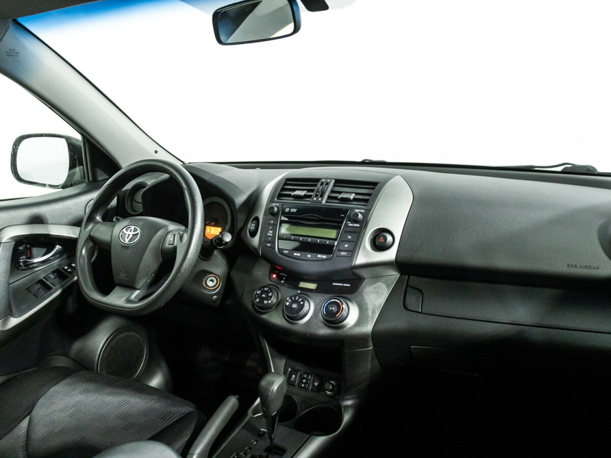 Купить Toyota RAV4 с пробегом. Фото: #8