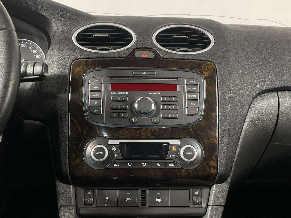 Купить Ford Focus с пробегом. Фото: #11