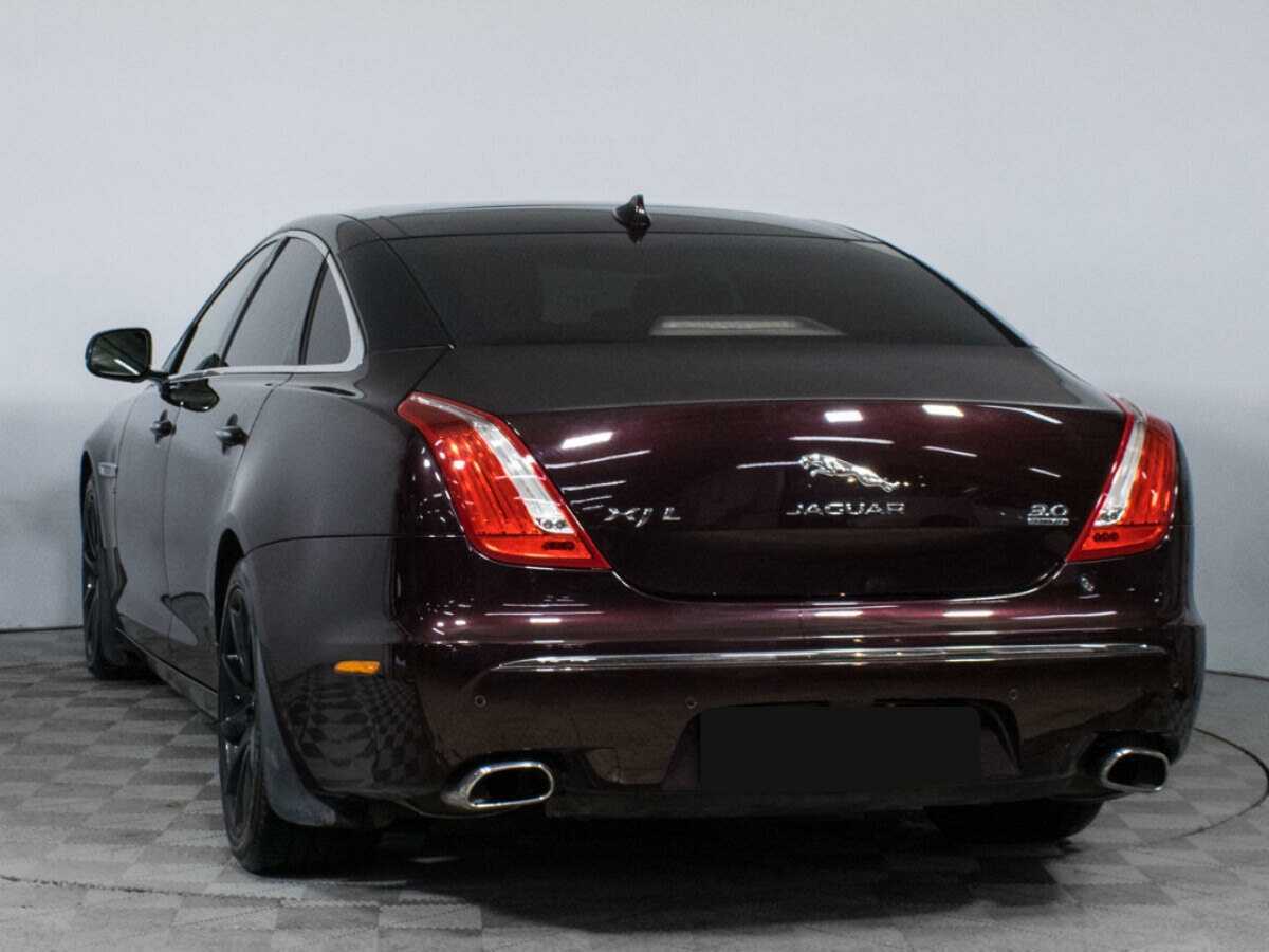 Купить Jaguar XJ с пробегом. Фото: #6