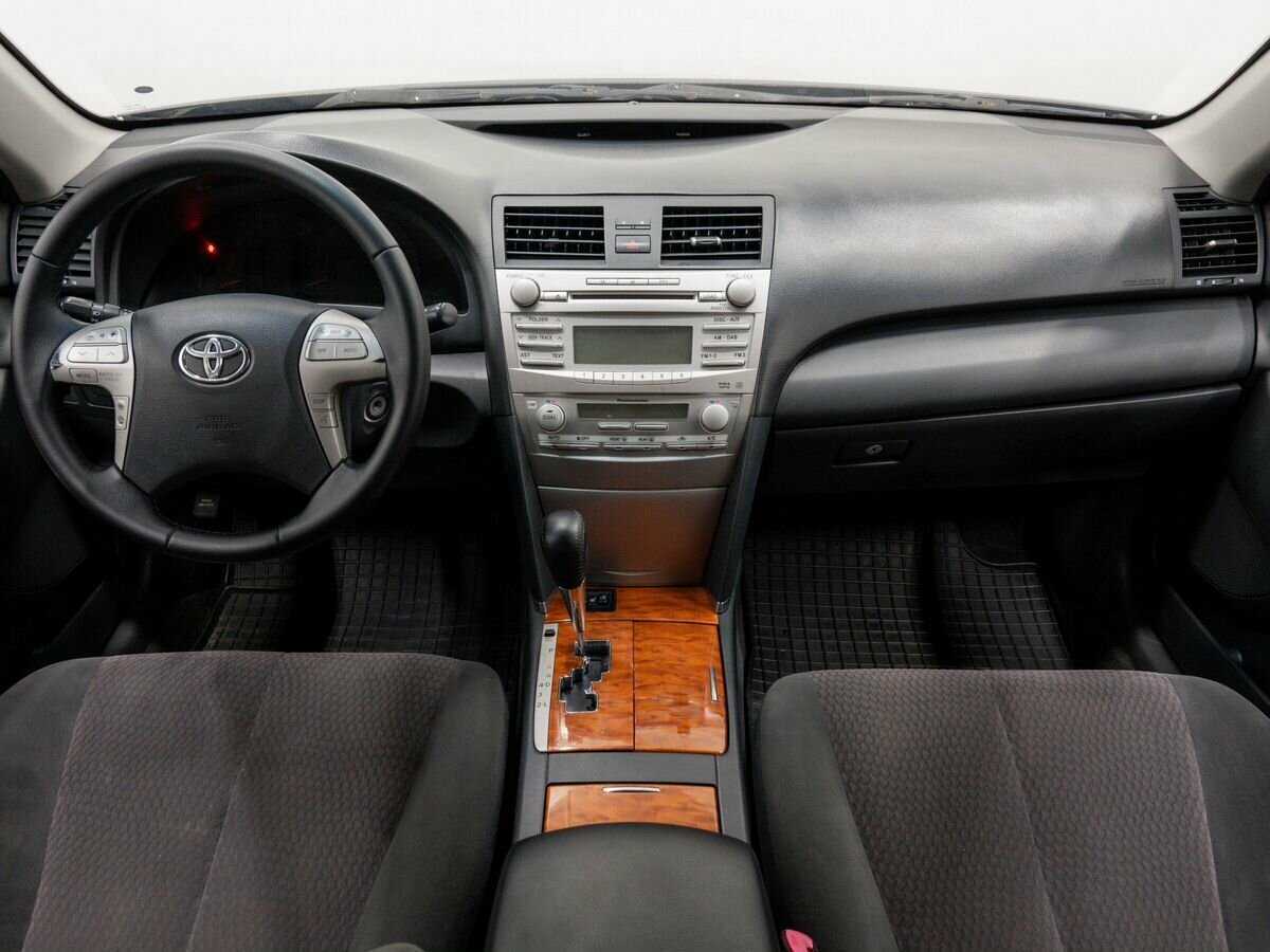 Купить Toyota Camry с пробегом. Фото: #9