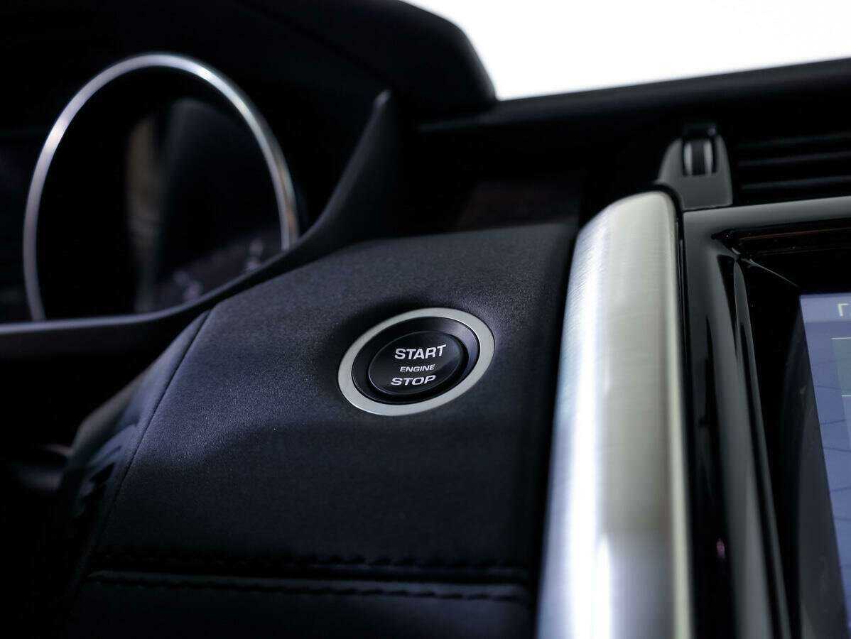 Купить Land Rover Discovery с пробегом. Фото: #17