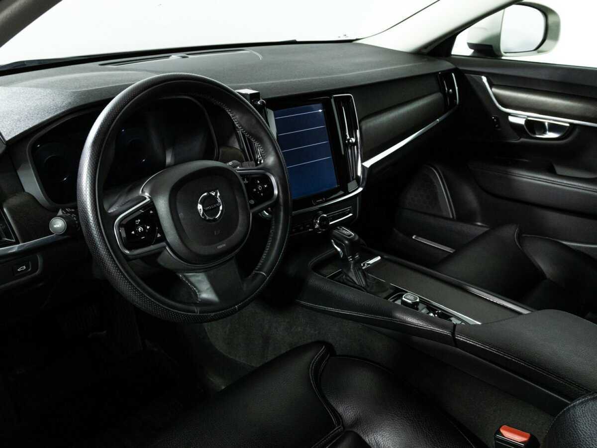 Купить Volvo V90 Cross Country с пробегом. Фото: #10